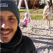 Se procura alguém para te ajudar com o português, pode me chamar